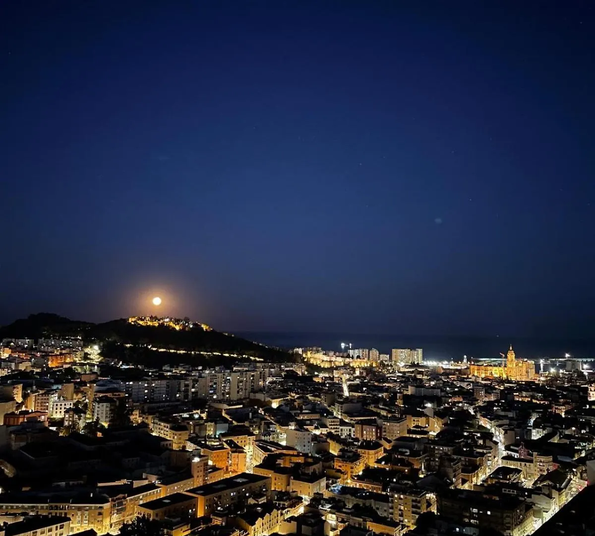 מאלגה Sky View Design And Relax Top View With Free Parking