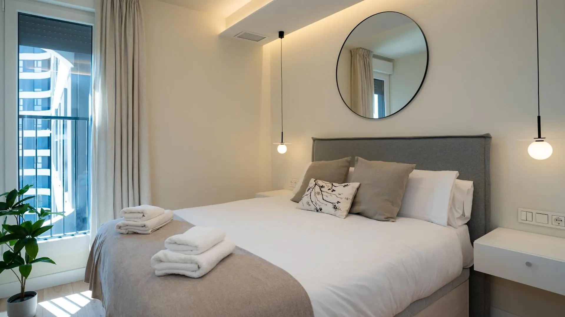 דירה מאלגה Sky View Design And Relax Top View With Free Parking